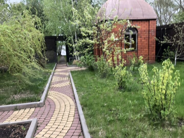 Коттедж 186,5 м² на участке 14 сот.