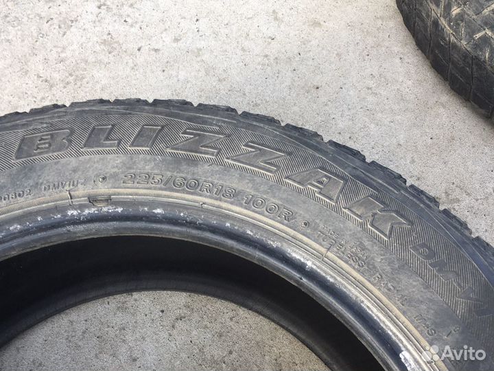 Bridgestone Blizzak DM-V1 225/60 R18