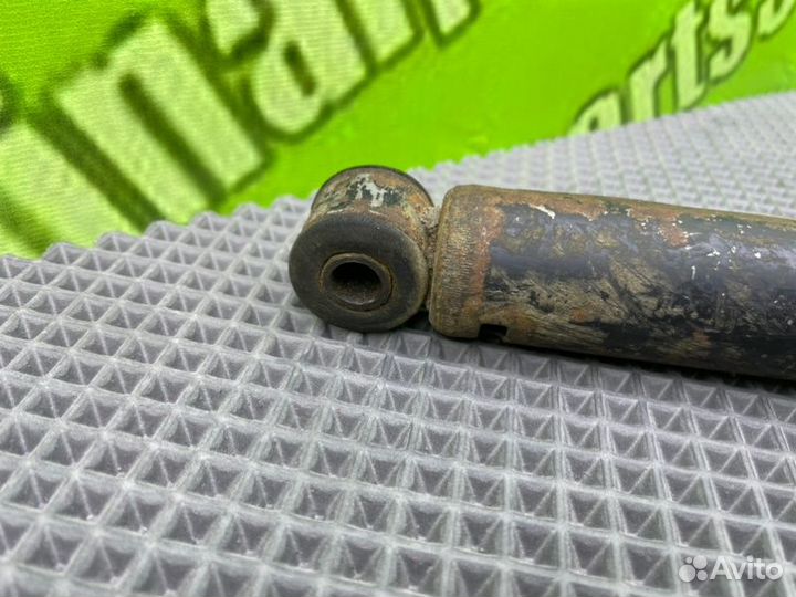 Демпфер Mercedes-Benz W124 M102.985 2.3I 1987