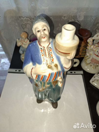 Фарфоровые статуэтки СССР казак с бочёнком