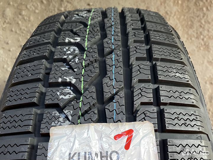 Kumho I'Zen RV KC15 255/60 R18