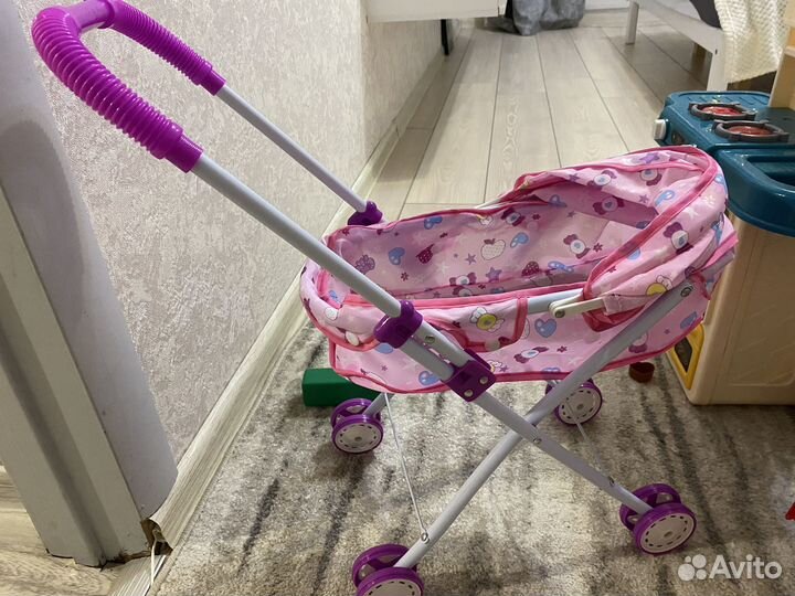 Коляска для кукол