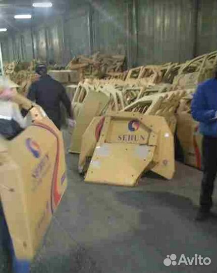 Стеклоподъемник передний правый (без мотора)