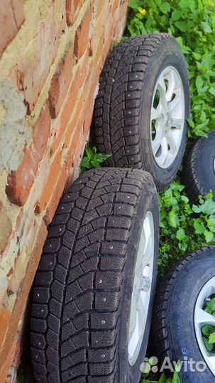 Viatti r14 185/70 с дисками литыми