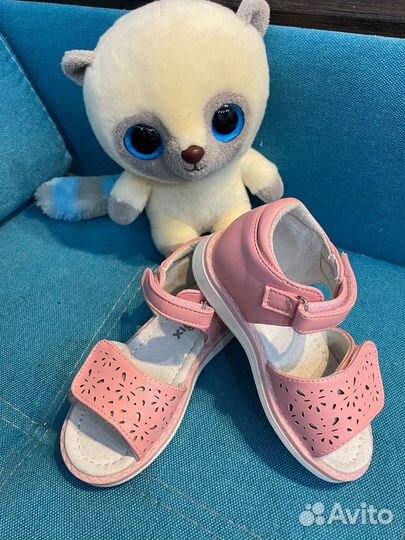 Сандалии для девочки 24 размер