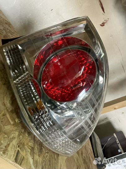 Правый стоп сигнал Toyota Altezza