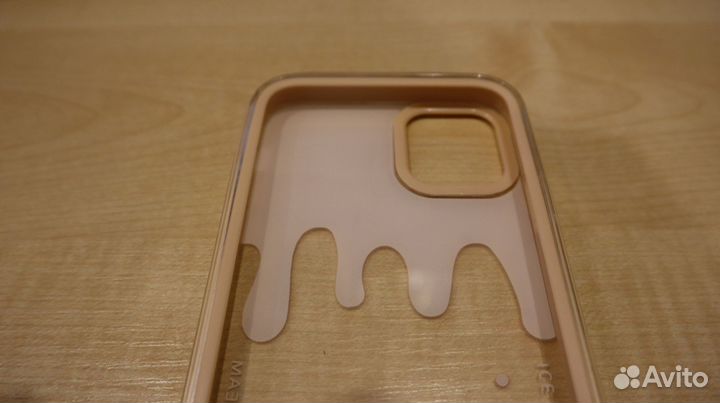 Чехол на iPhone 12