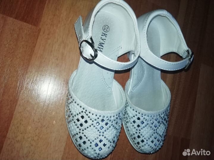 Туфли для девочки 27, 29, 28размер