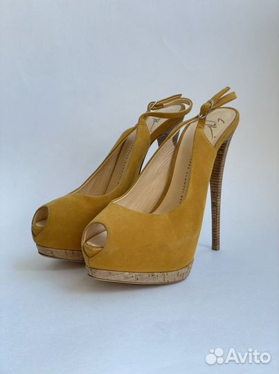 Босоножки Giuseppe Zanotti. Оригинал