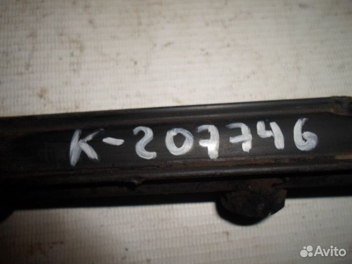 Рейка топливная (рампа) (Volkswagen Golf)