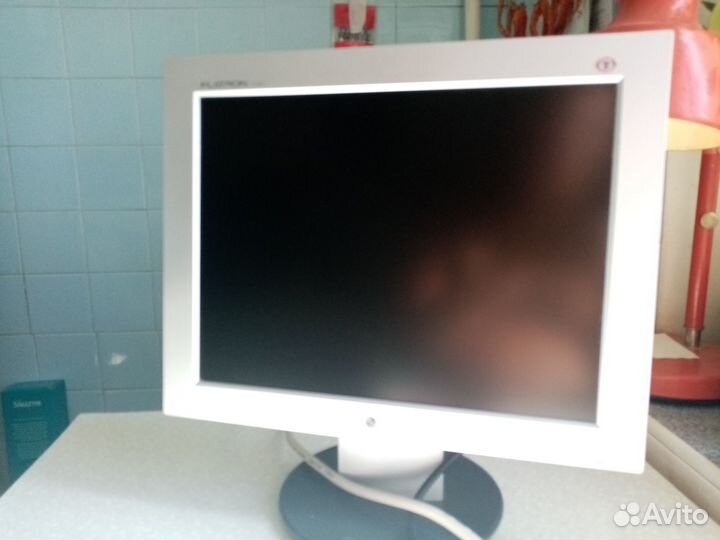 Монитор LG Flatron L1530S