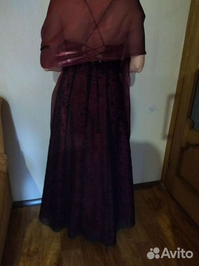 Вечернее платье в пол