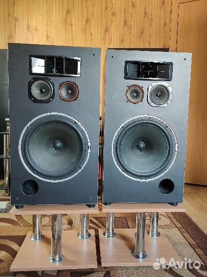 Акустические напольные колонки