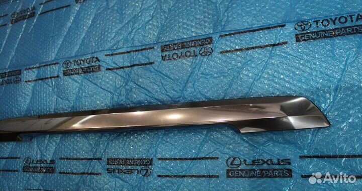 Молдинг багажника LX 570 рестайлинг 2 Оригинал бу