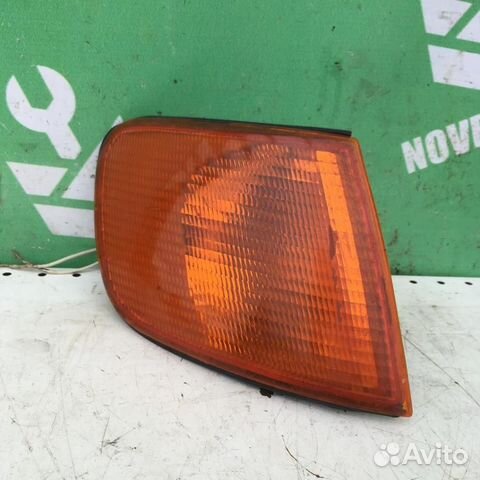 Указатель поворота правый желтый Ауди 100 С4