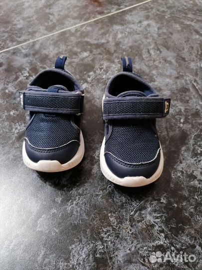 Кроссовки детские