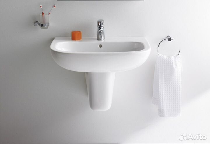 Раковина (умывальник) Duravit D-Code 60 см подв