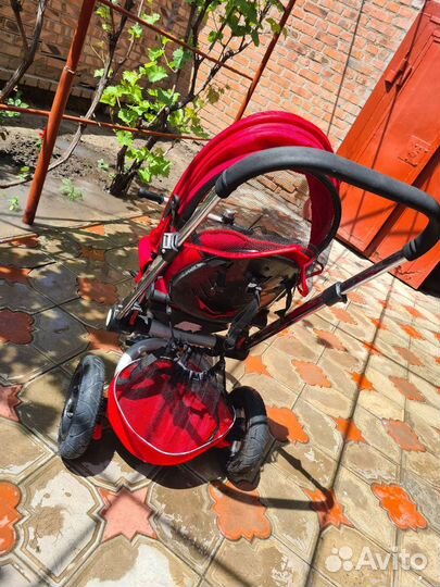 Прогулочная коляска-велосипед