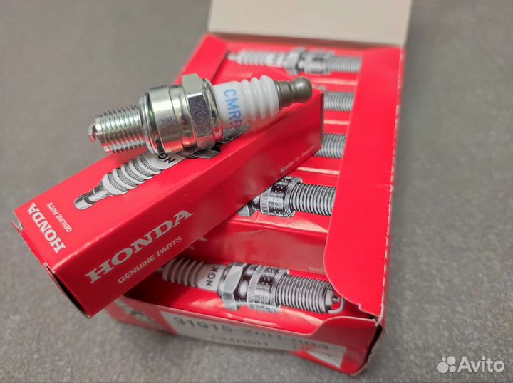 Свеча honda CMR5H 31915-Z0H-003 оригинал