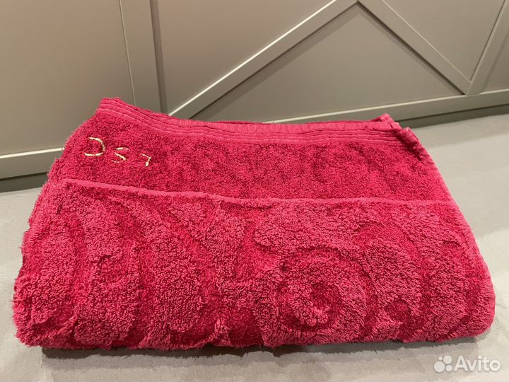 Полотенце махровое escada бу