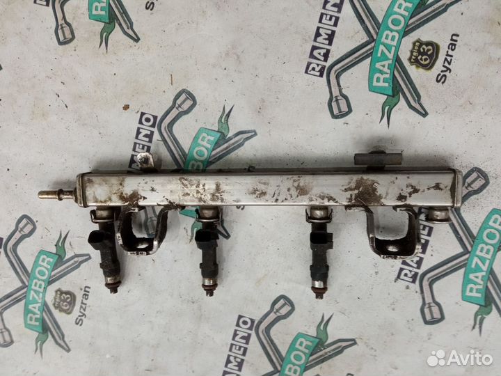 Топливная рампа Mazda 3