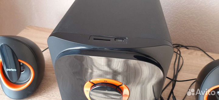 Музыкальный центр