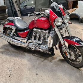 В разборе Triumph Rocket 3 2005 год