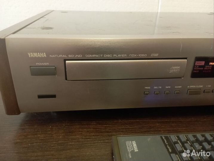 Сд проигрыватель Yamaha CDX - 1050