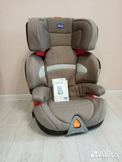 Автокресло Chicco 15-36 кг Изофикс