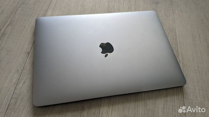 Apple Macbook Pro 13 2016 i7/16G/500Gb/Tbar/Retina