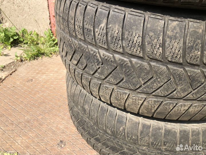 Pirelli Winter Sottozero 3 245/50 R18