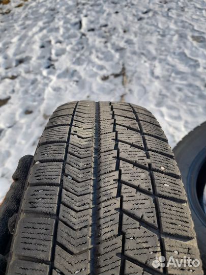 Bridgestone Blizzak VRX 165/70 R14