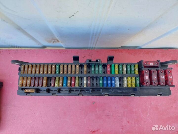 Блок предохронителей BMW X5 E53