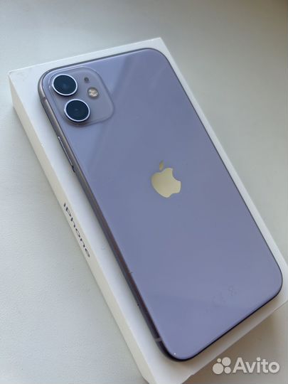 iPhone 11, 64 ГБ