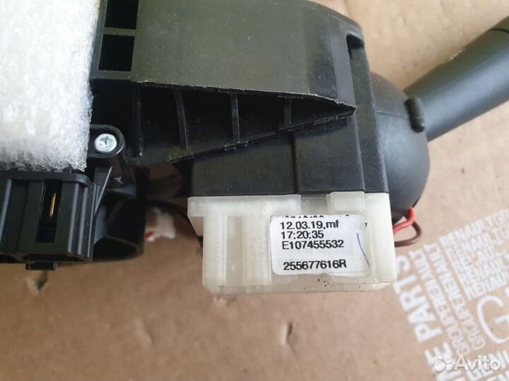 Подрулевой переключатель Renault Logan 2014