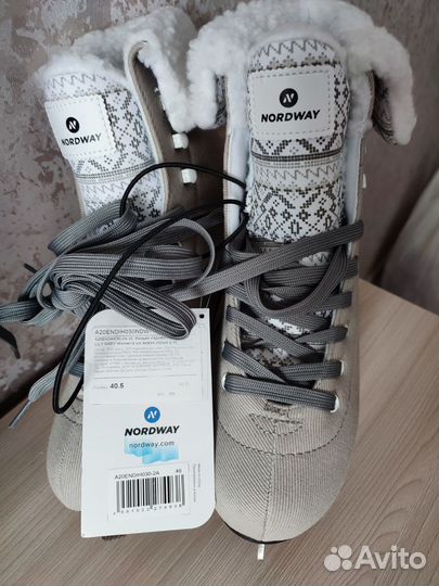 Коньки фигурные женские 40 размер