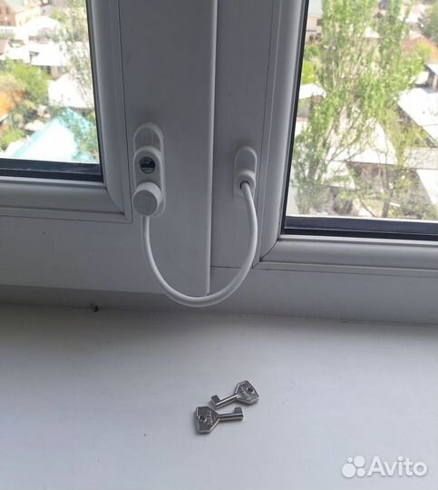 Блокиратор на окно