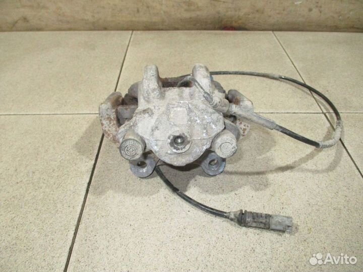 Суппорт задний правый BMW 1-Series (F20/F21)