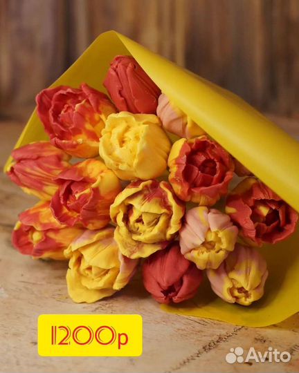 Букеты из шоколадных роз, пионов, тюльпанов