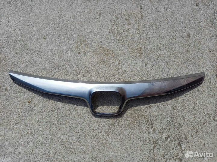 Накладка решетки радиатора Мoлдинг рeшётки радиато