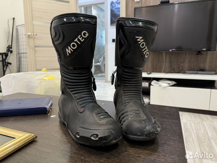 Мотоботы moteq