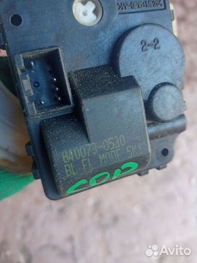 Моторчик заслонки печки kia cerato 1