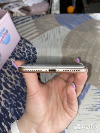 iPhone 8, 256 ГБ
