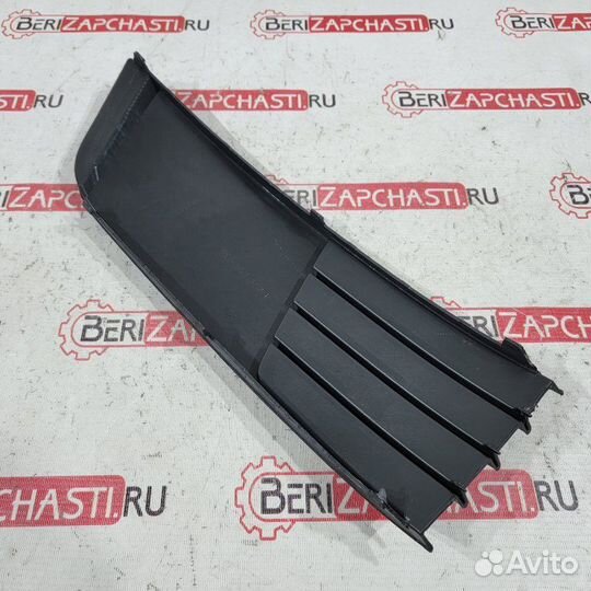 Заглушка бампера передняя левая Skoda Octavia A7