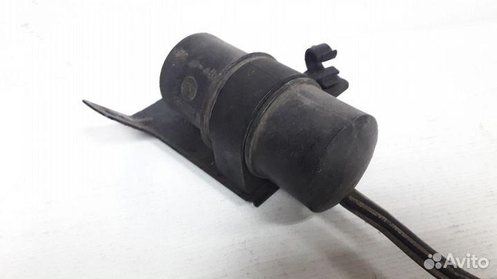 Клапан воздушный BMW 7-серия E38 1994-2001, 3-серия E36 1991-1998, 5-серия E34 1988-1995, 5-серия E3