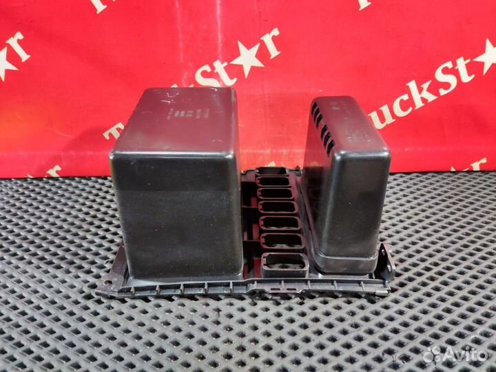 Накладка торпедо Scania 5-series