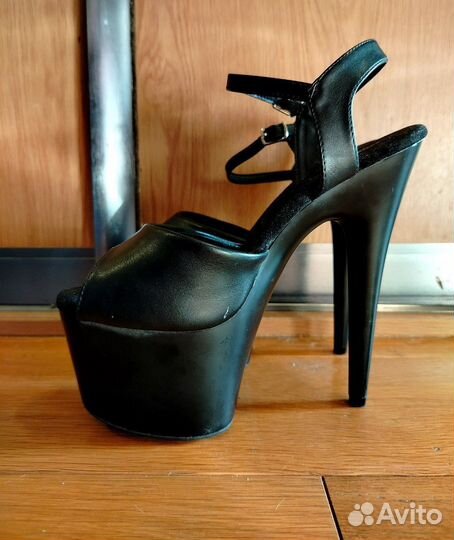 Стрипы двойки High Heels 40