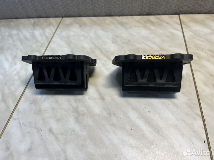 Клапана лепистковые brp summit 600