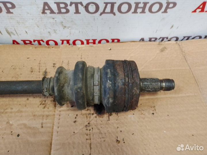 Полуось привод задний правый Mercedes-Benz E-Class