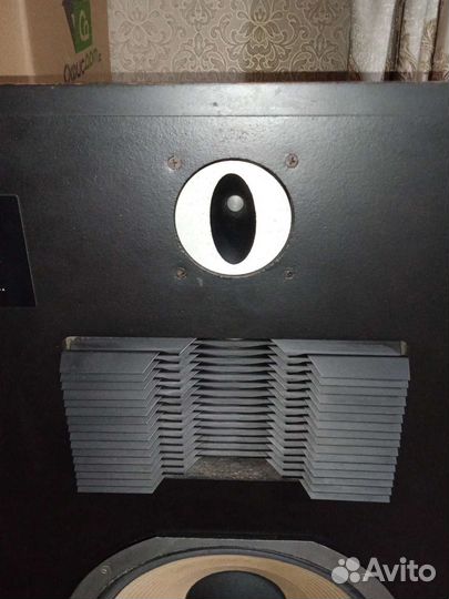 JBL L222A